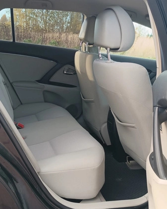 Toyota Avensis cena 18500 przebieg: 312000, rok produkcji 2009 z Warszawa małe 277